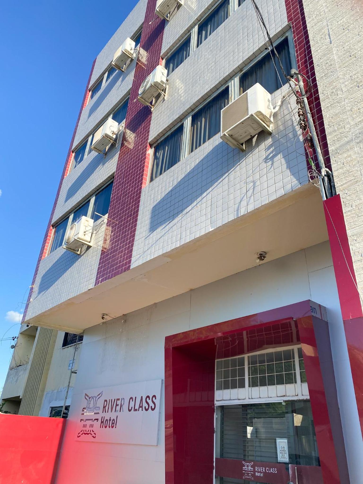 River Class Hotel 3/50