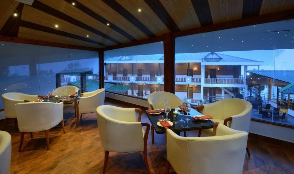 CHAIL VILLAS HOTEL 28/50