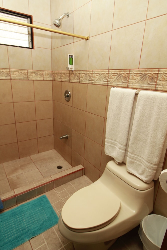 Hotel Las Brisas 32/34