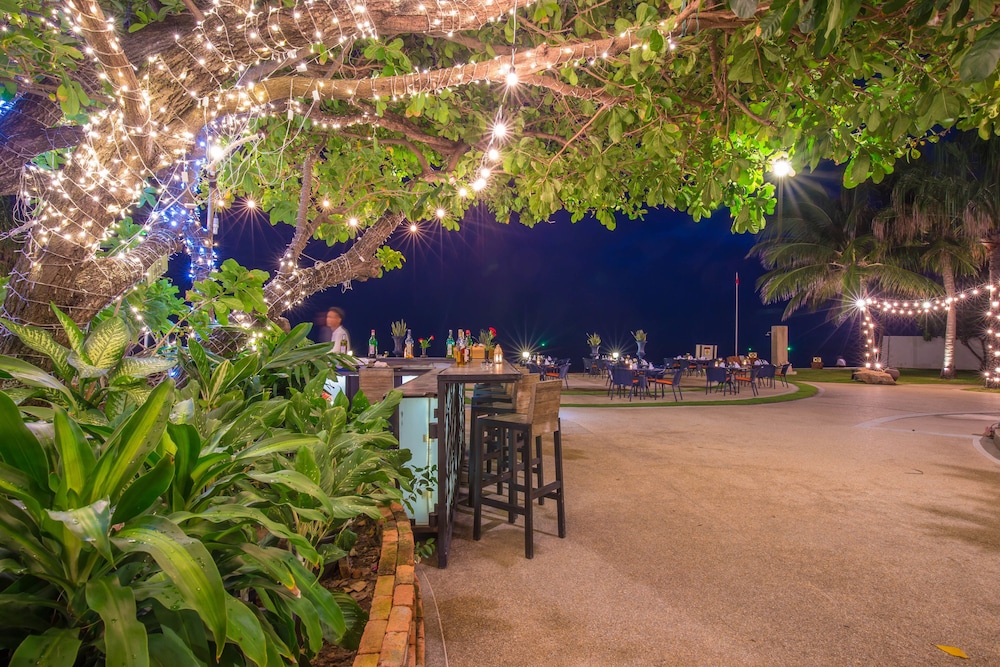 Wora Bura Hua Hin Resort And Spa 64/75