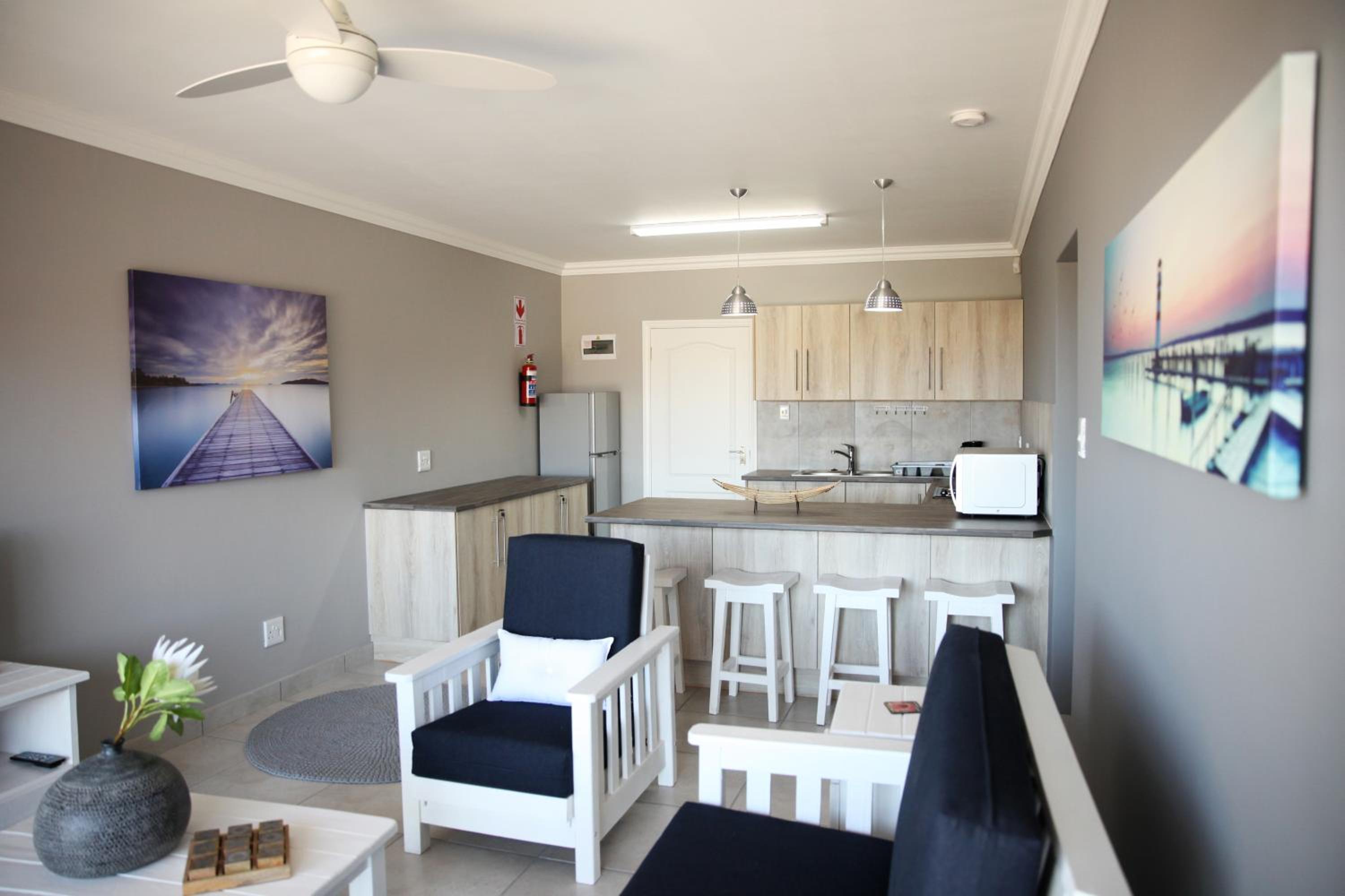 Mari-Amor Self-Catering Apartments 17/23