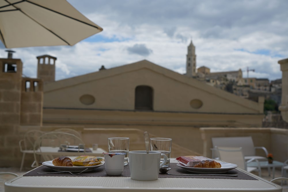 Cinque Elementi Sassi Matera 1/50