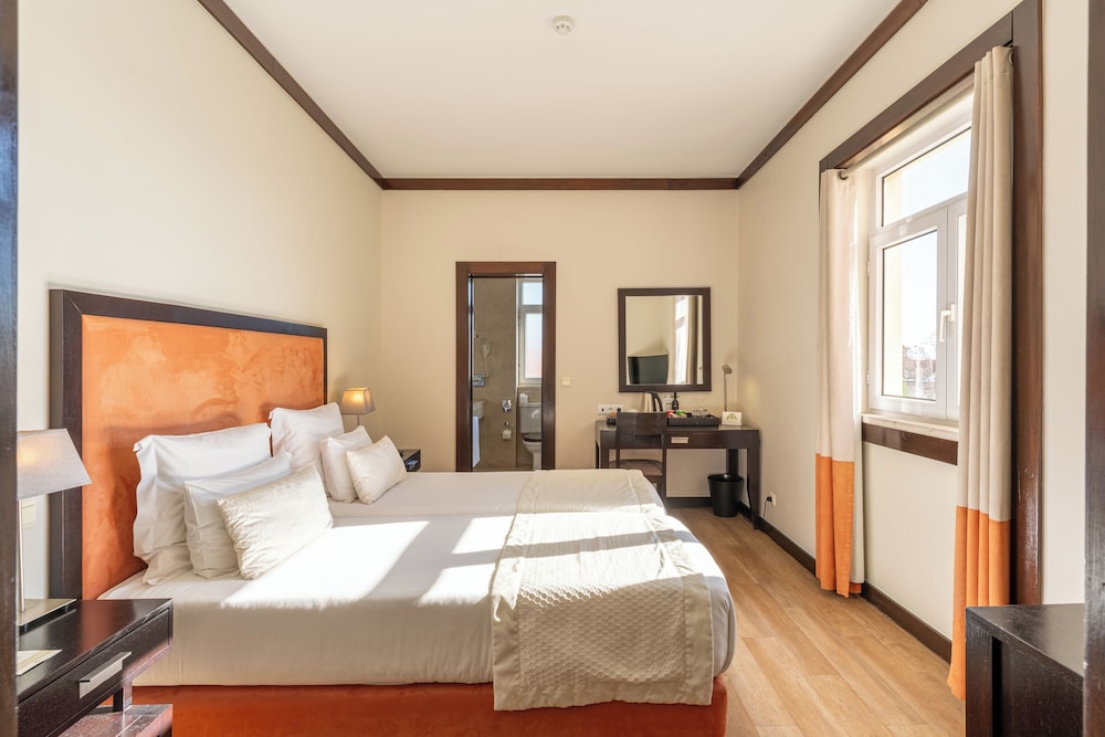 STANDARD, TWIN BEDS
