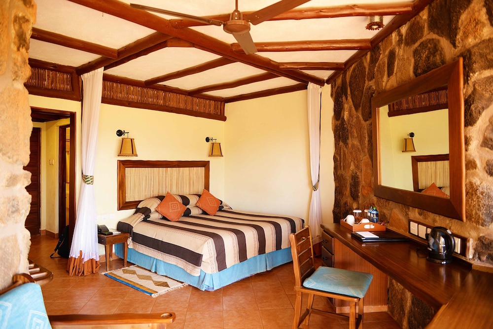 Kilaguni Serena Safari Lodge 8/50