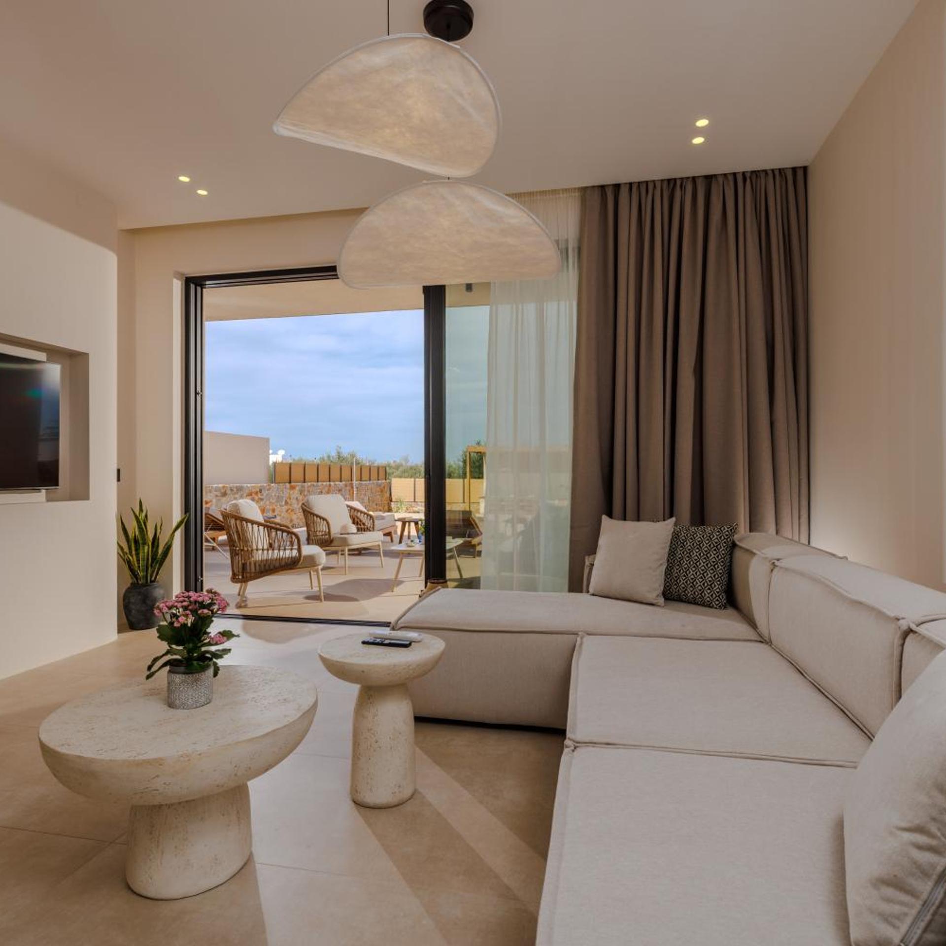 Sokratis LocoLux Villas & Suites 56/86