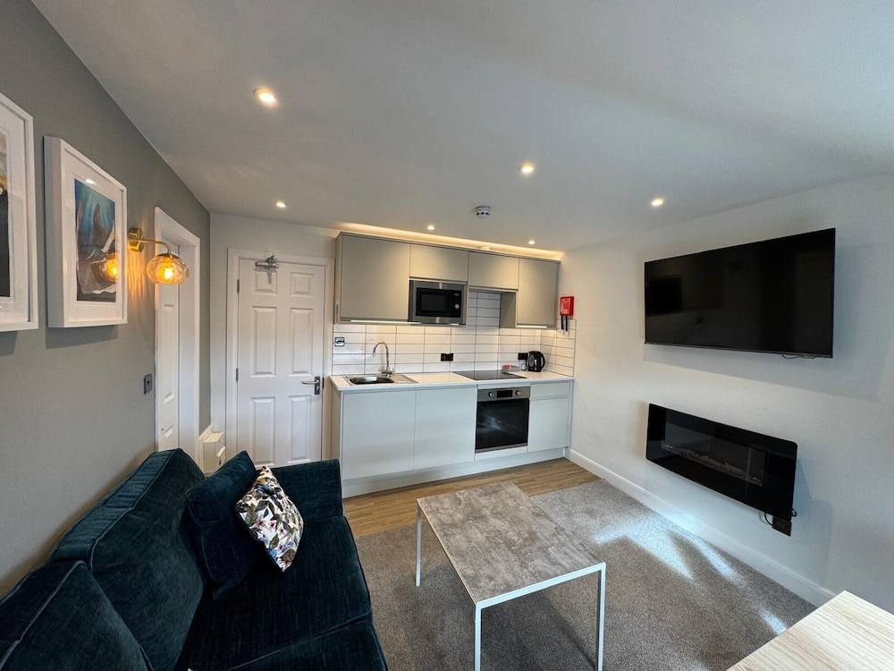 Marlborough Seafront Holiday Apartments 4/50
