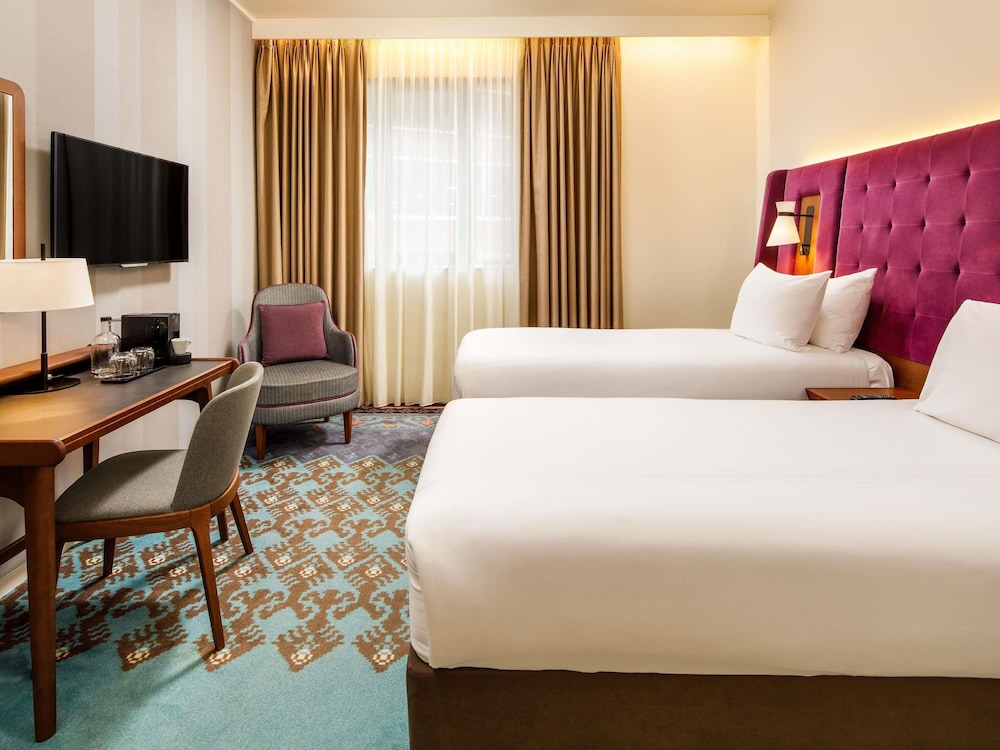 SUPERIOR, TWIN BEDS