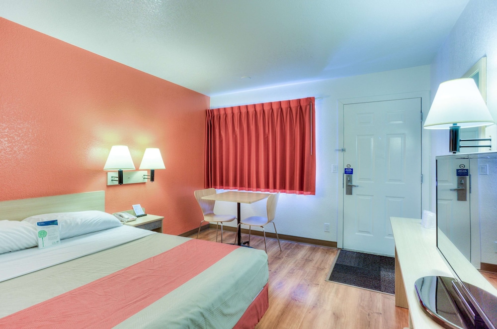 Motel6 Tigard, OR - Portland South - Lake Oswego 19/59