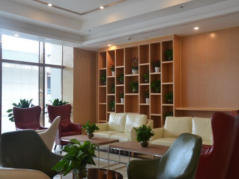 GreenTree Inn Guiyang Wudang District High-speed Railway East Station 25/43