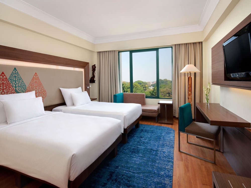 NOVOTEL SOLO 17/64