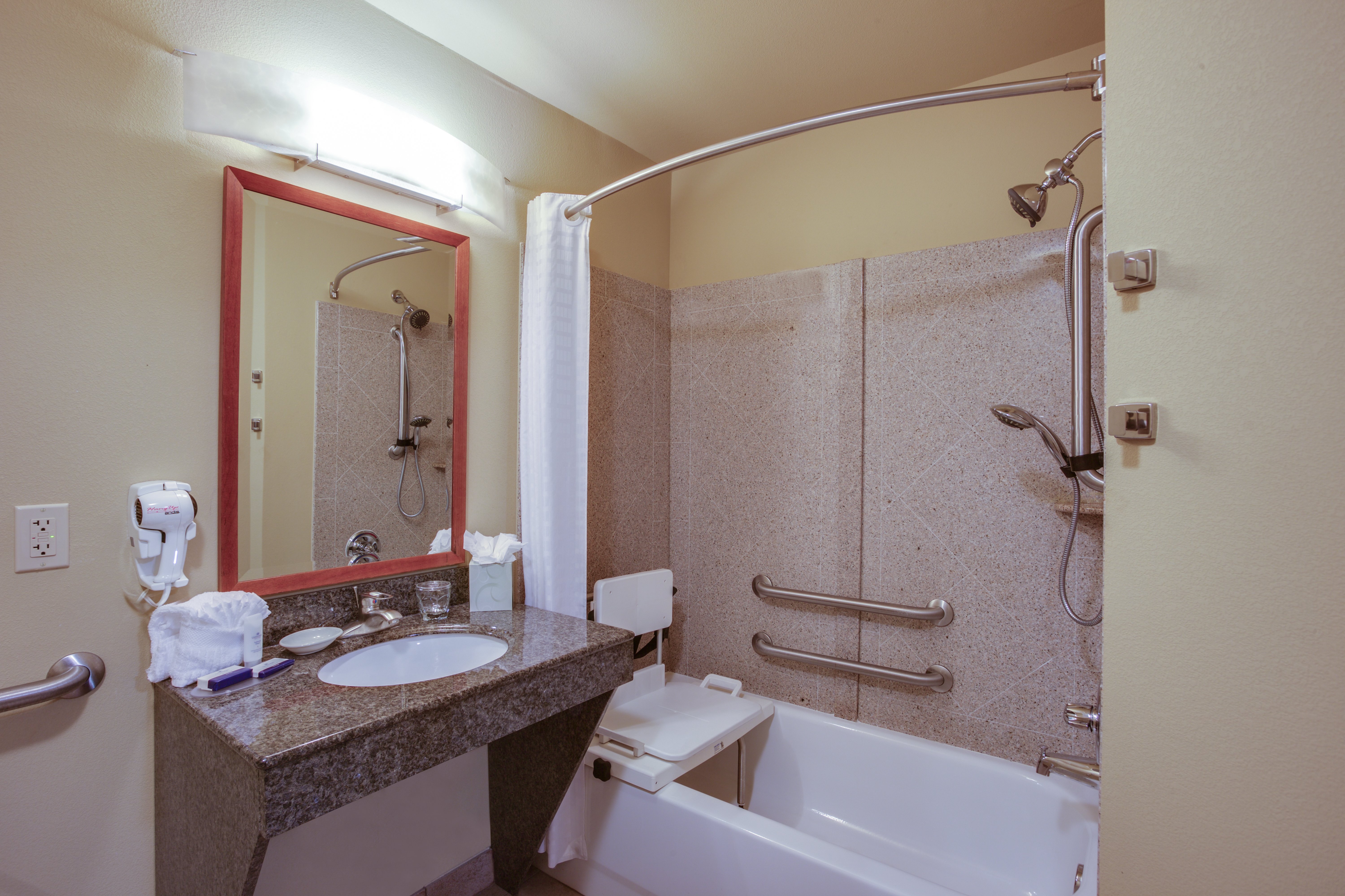 Candlewood Suites Richmond Airport 74/77