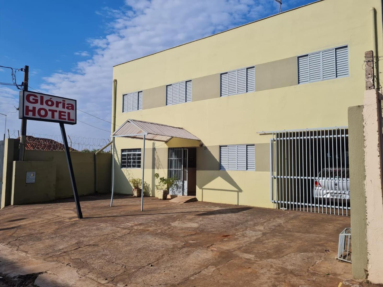 Hotel Gloria 16/17