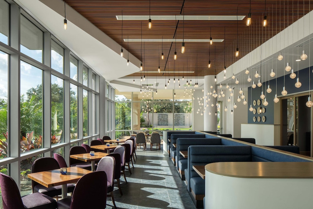The Celeste Hotel, Orlando, a Tribute Portfolio Hotel 12/34