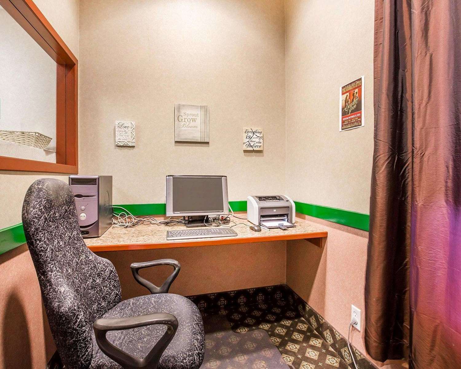 Quality Inn and Suites Lethbridge East 51/52