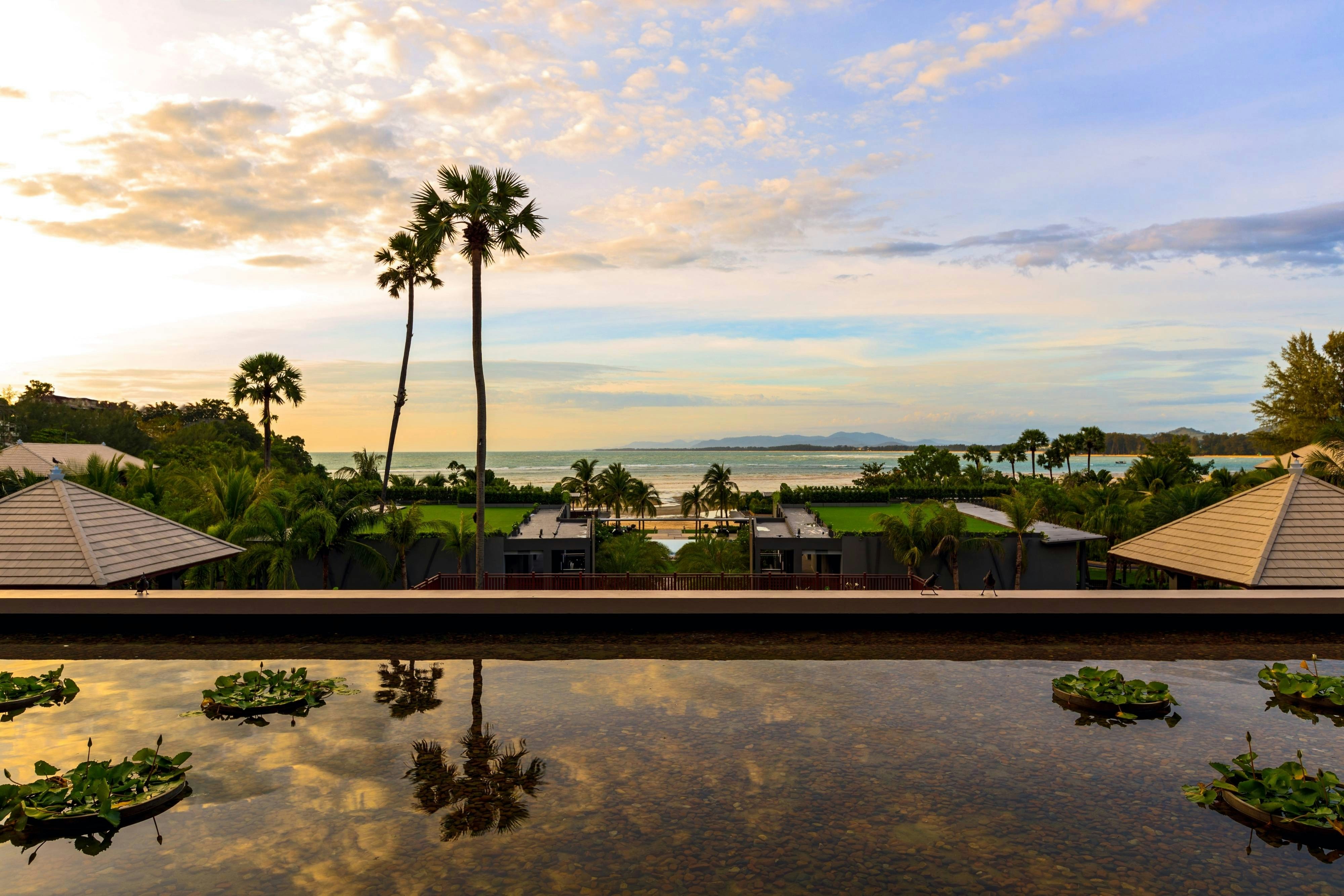 PHUKET MARRIOTT RESORT & SPA, NAI YANG BEACH 77/78