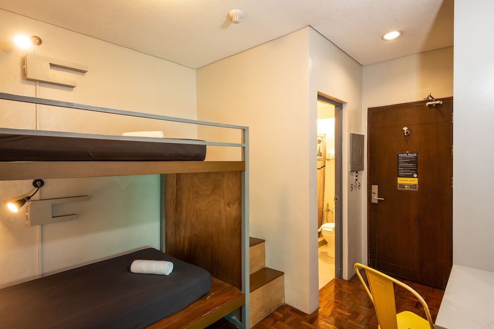 Z Hostel 58/60