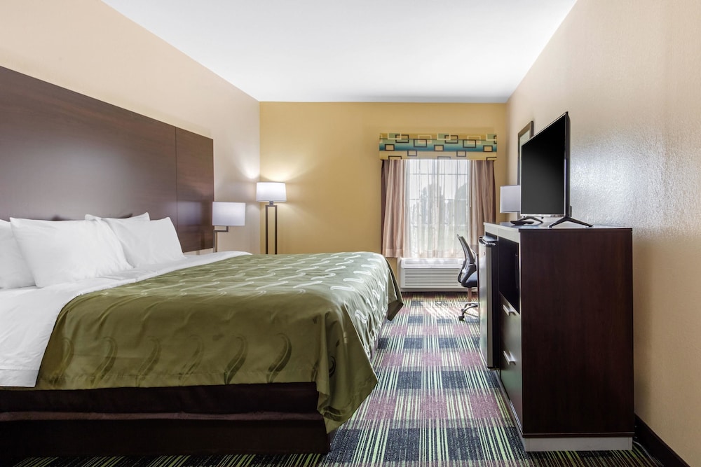 Quality Inn Cadiz, KY 13/40