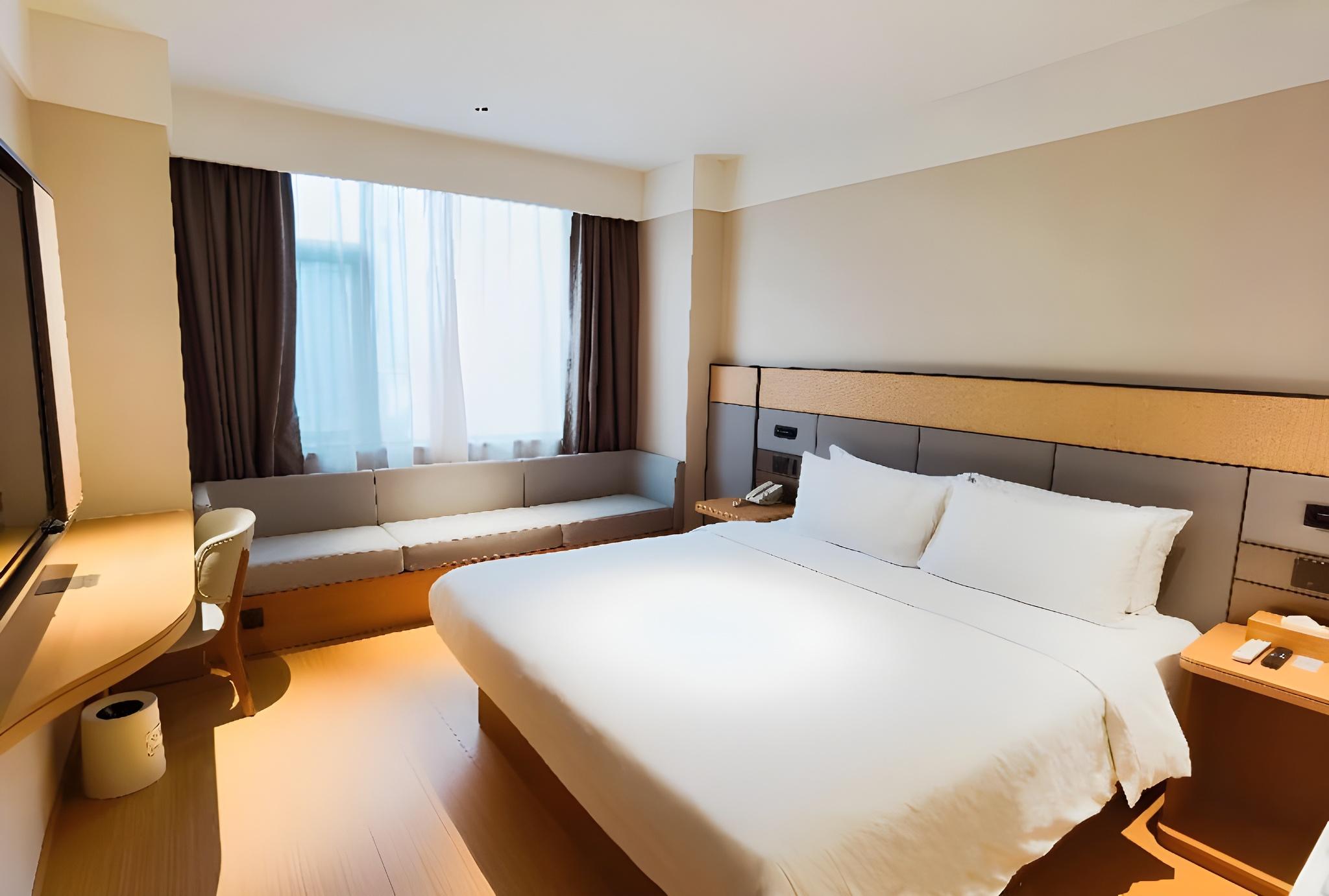 Superior, Queen Bed