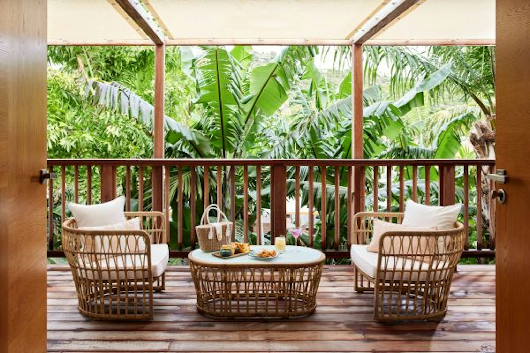Tropical Hotel and Beach 29/46