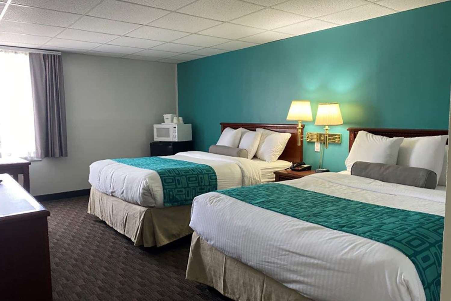 Travelodge by Wyndham Miramichi New Brunswick 3/35