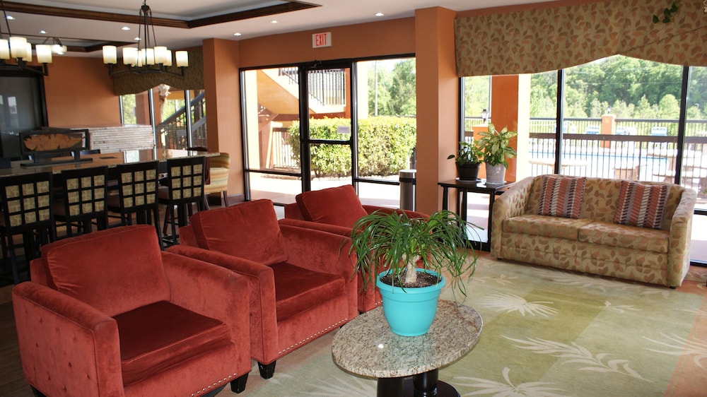Home Town Inn And Suites 28/47