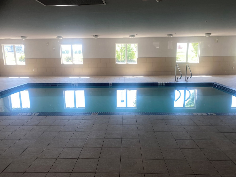 Wingate by Wyndham Fort Saskatchewan 38/64