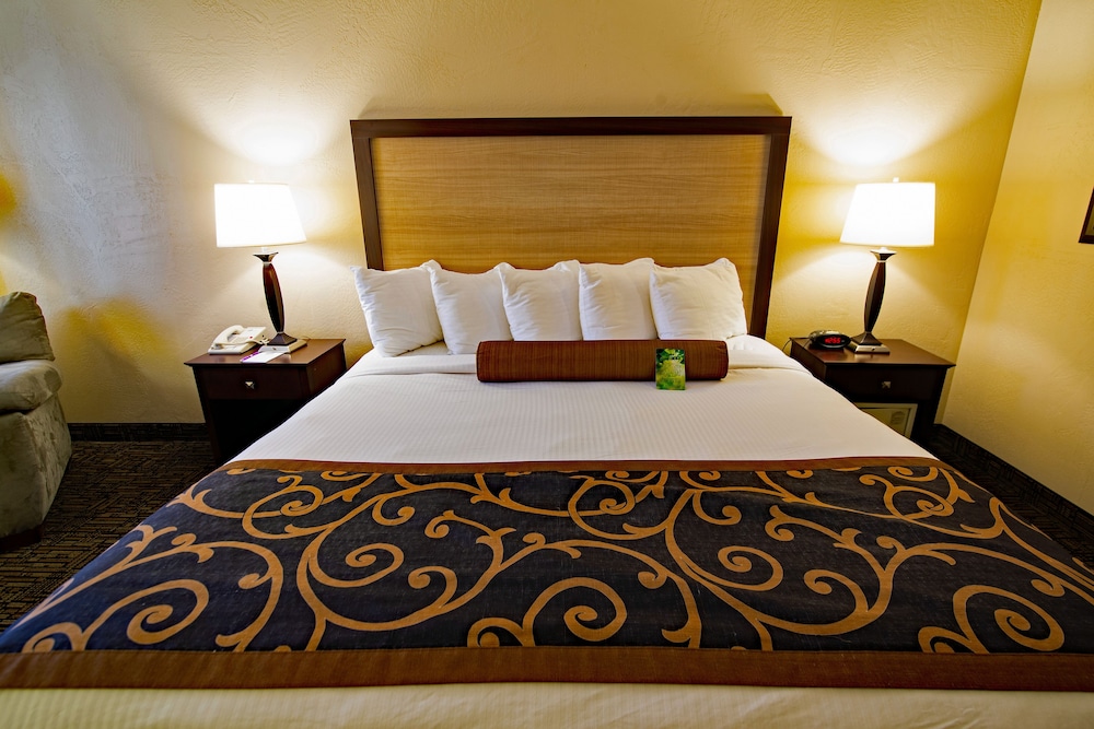 Best Western Plus Heritage Inn 9/36