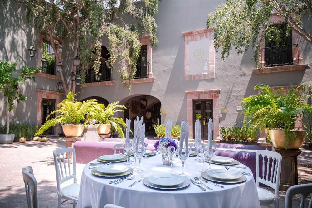 Meson de Santa Rosa Luxury Hotel 56/70