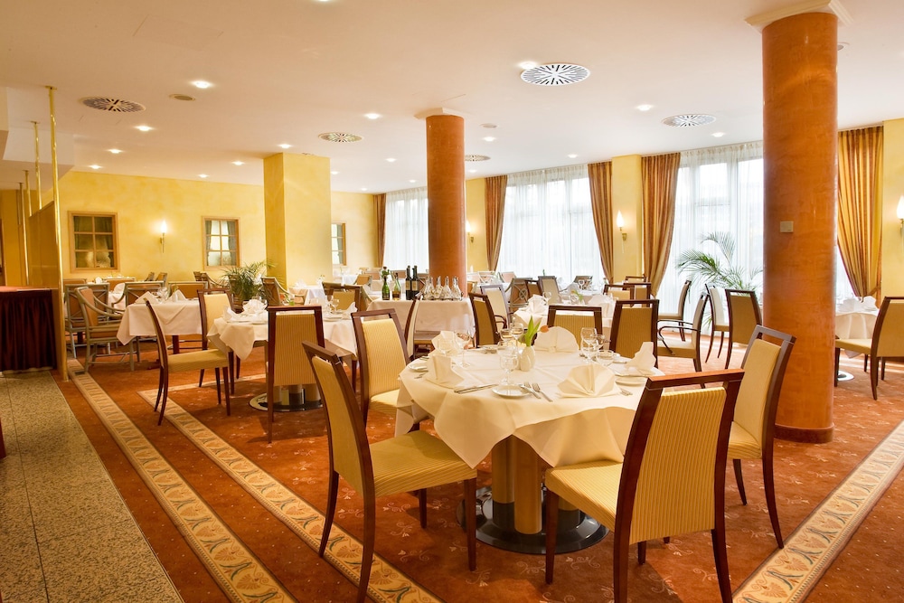Erikson Hotel 34/43