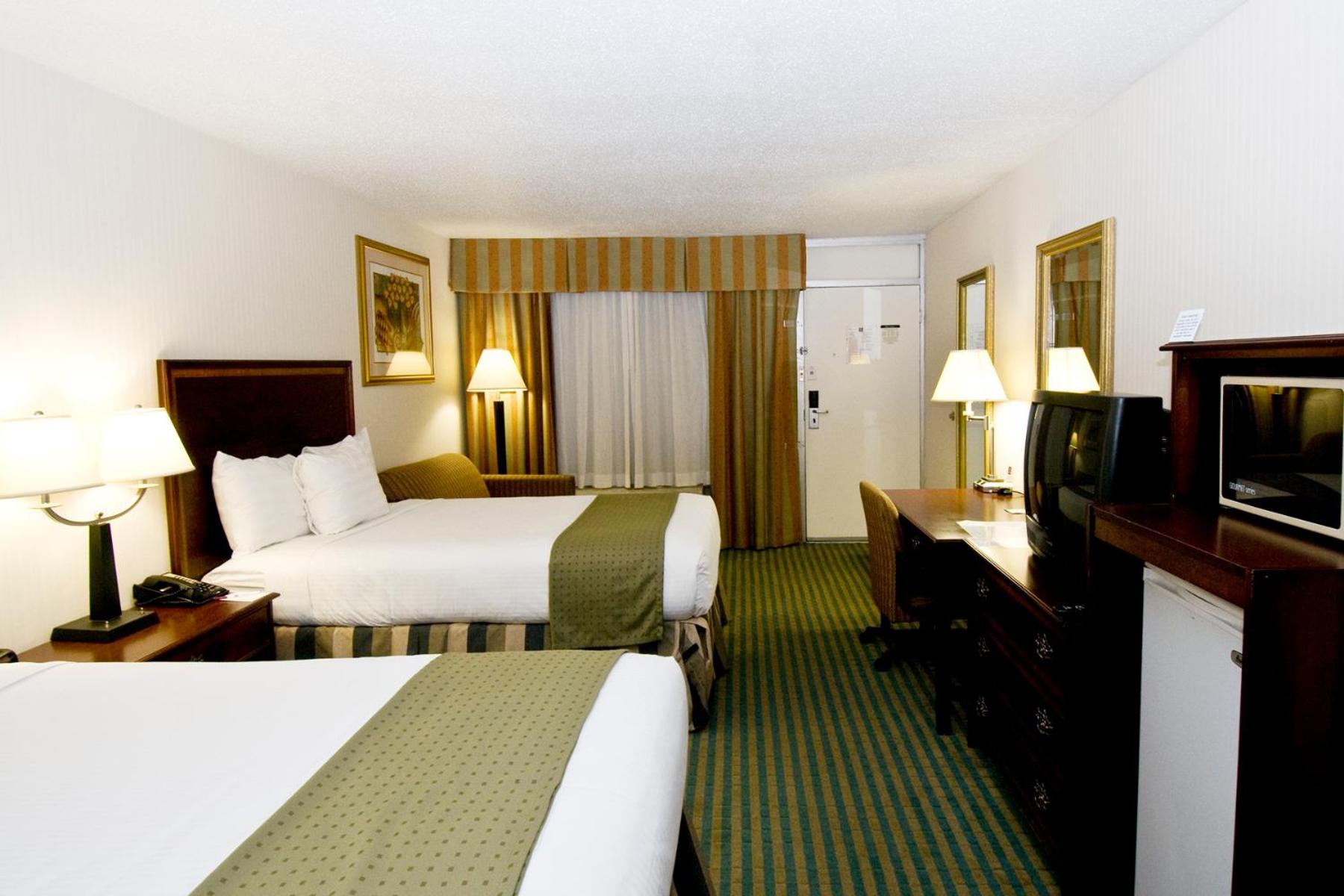 ROOM, 2 DOUBLE BEDS, SMOKING