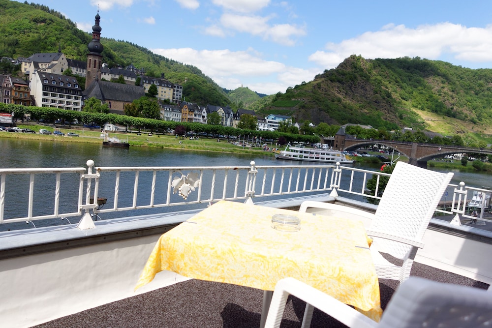 Hotel Haus Sonnschein 37/50