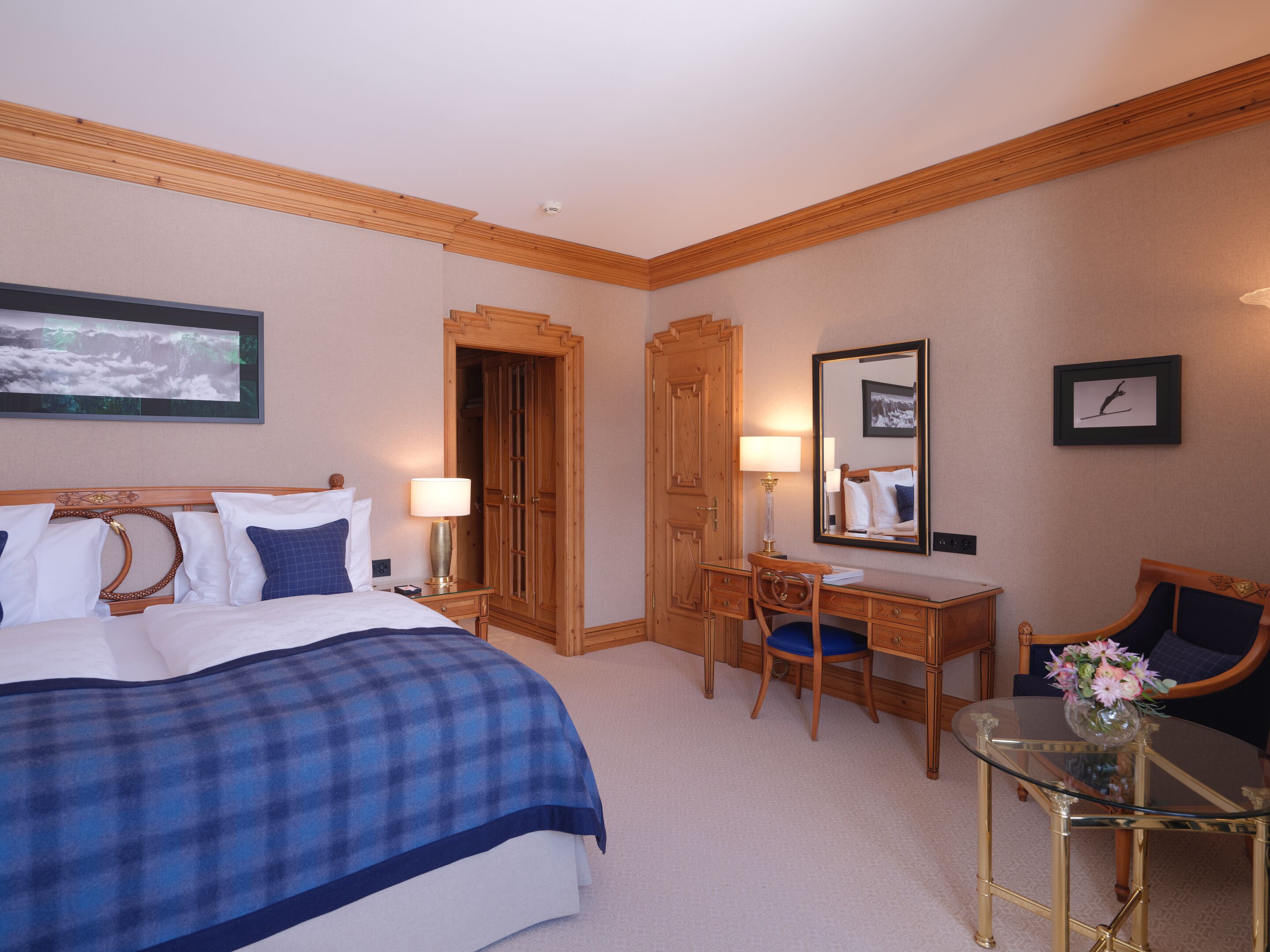 Superior, Traditional, Double Bed, Lake Side, South Wing