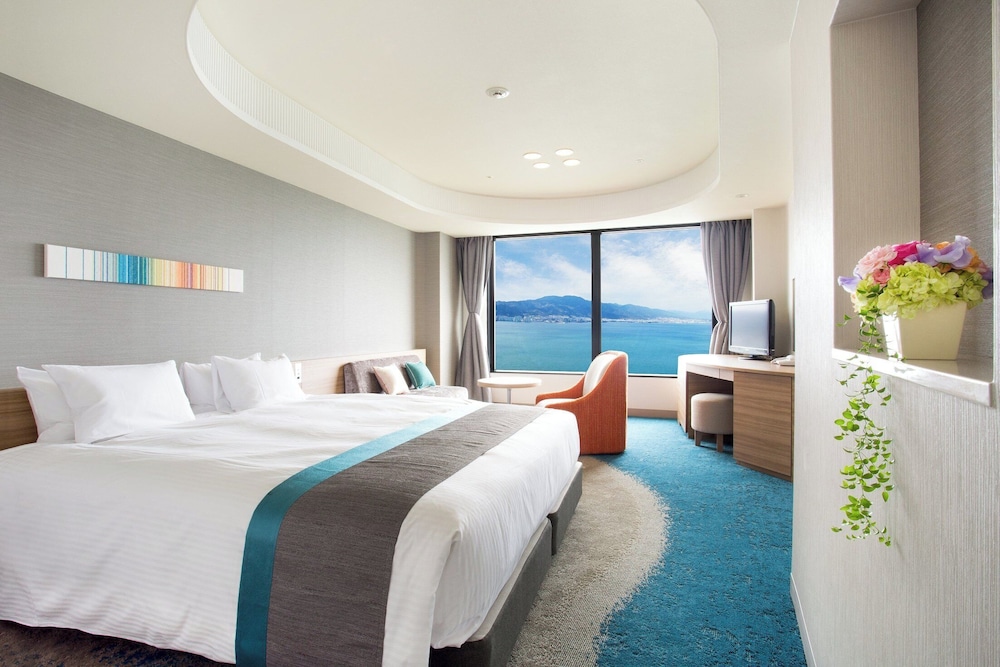 Room, Double Bed, Sky Floor, Pool Access