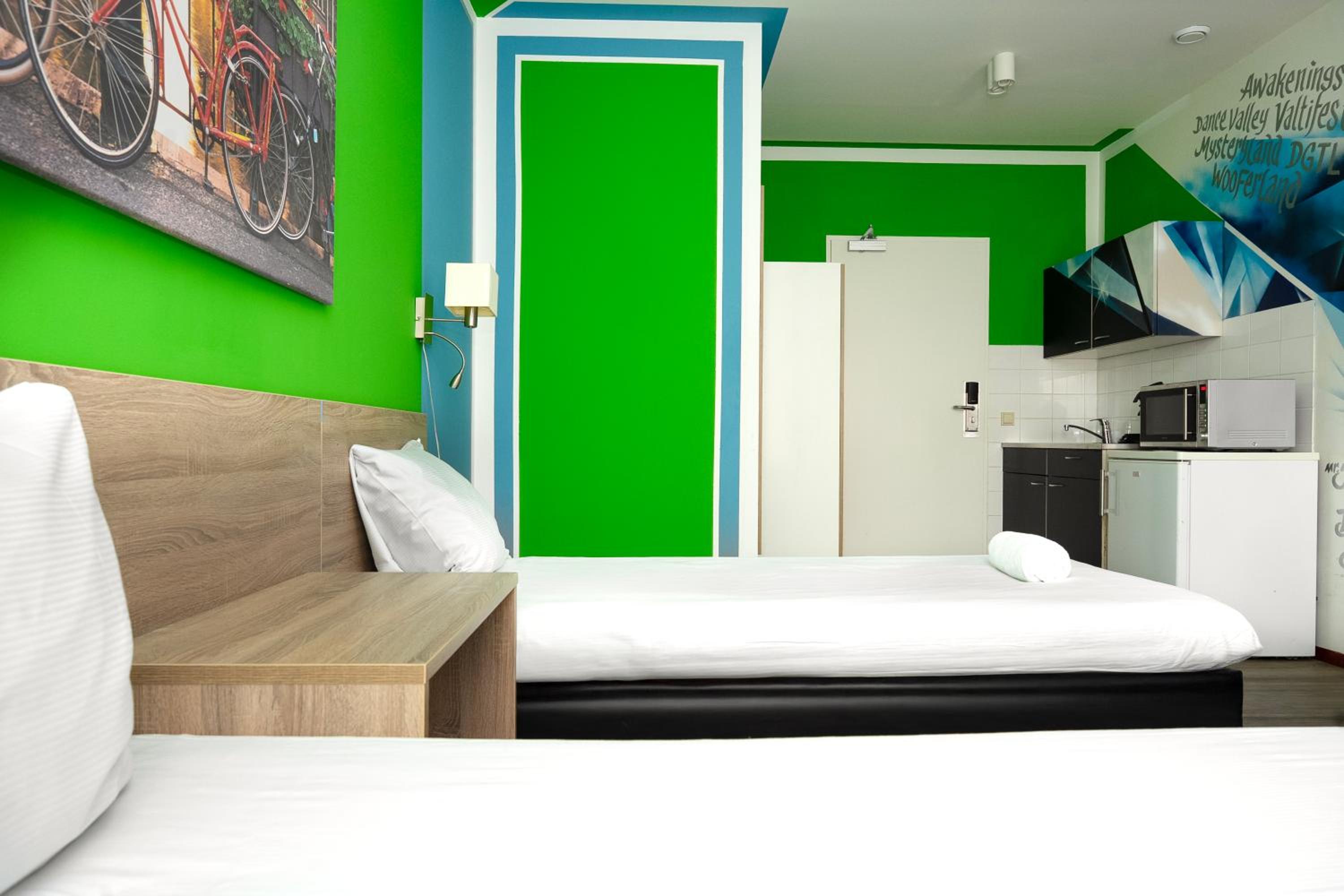Budget, Studio, Twin Beds, External Bathroom، Amsterdam Teleport Hotel 2/10