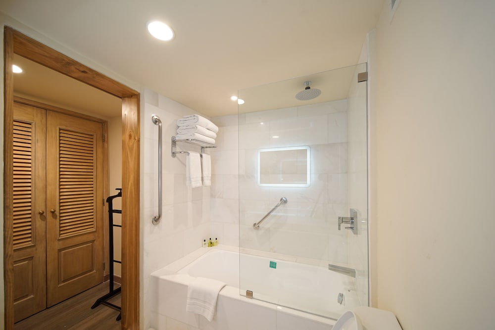 InterContinental San Salvador-Metrocentro Mall 20/76