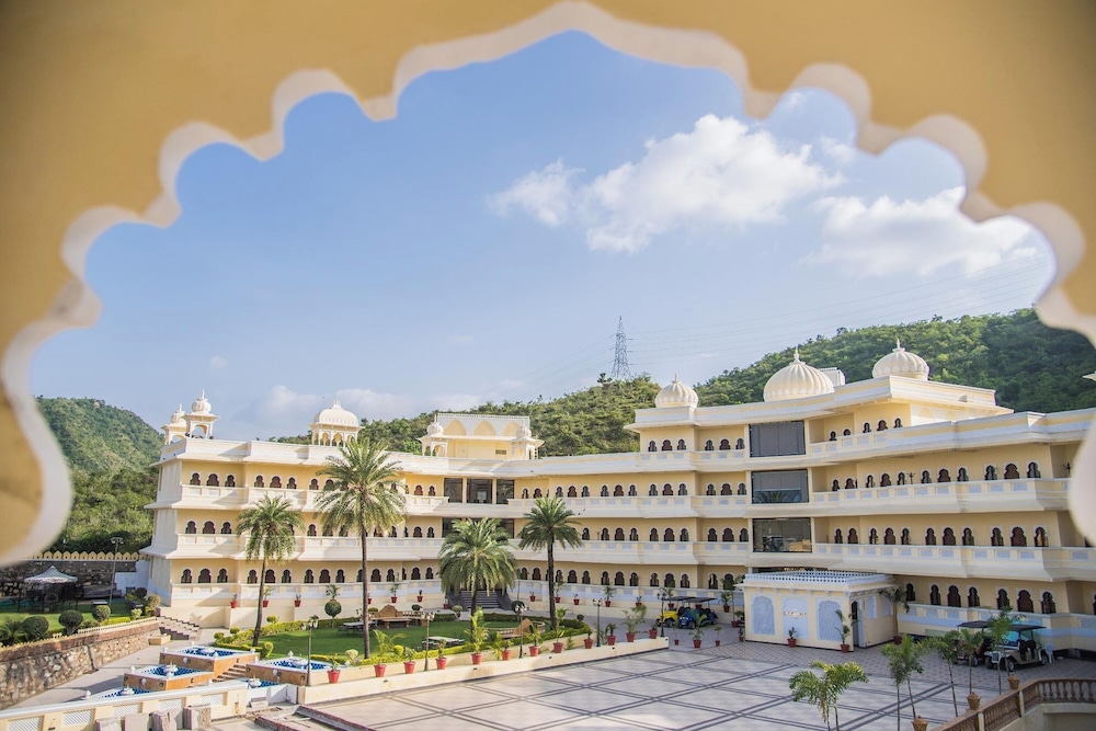 HOTEL LABH GARH PALACE 4/55