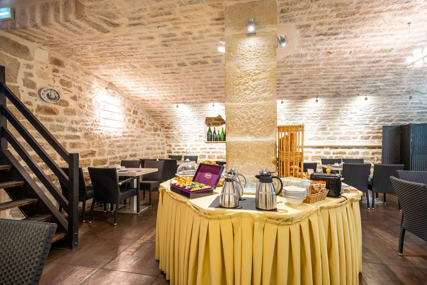 Logis Hotel Darcy Dijon Centre 5/13