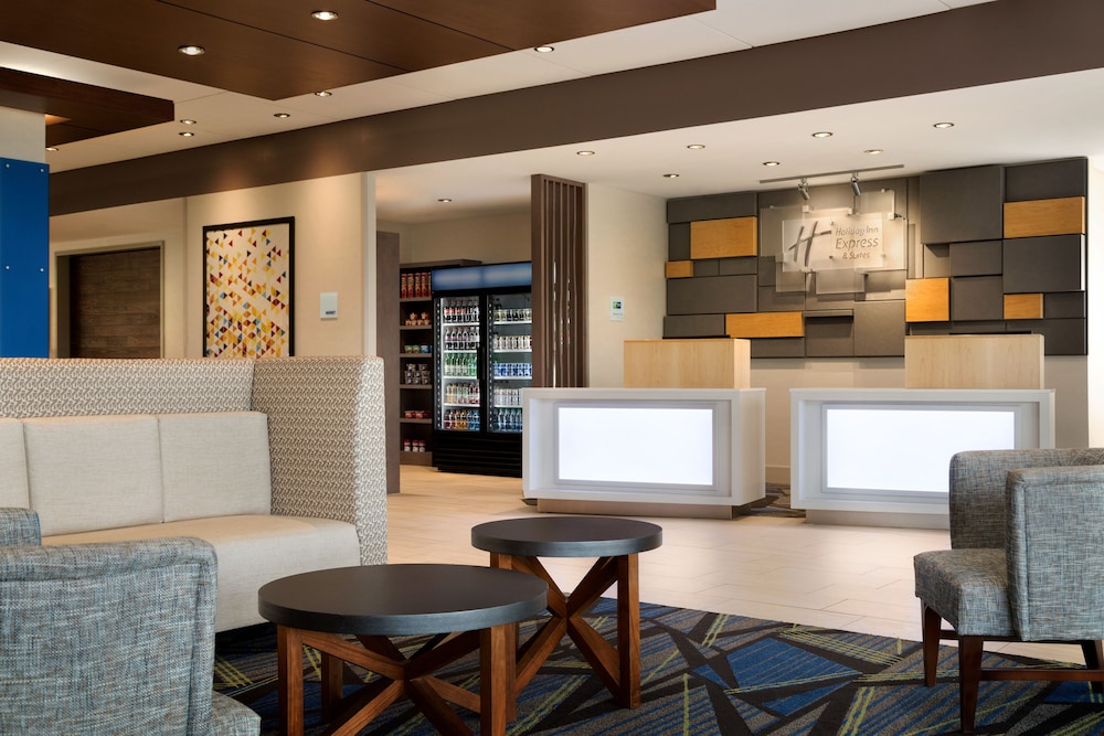 Holiday Inn Express Suites Allen Park 50/72