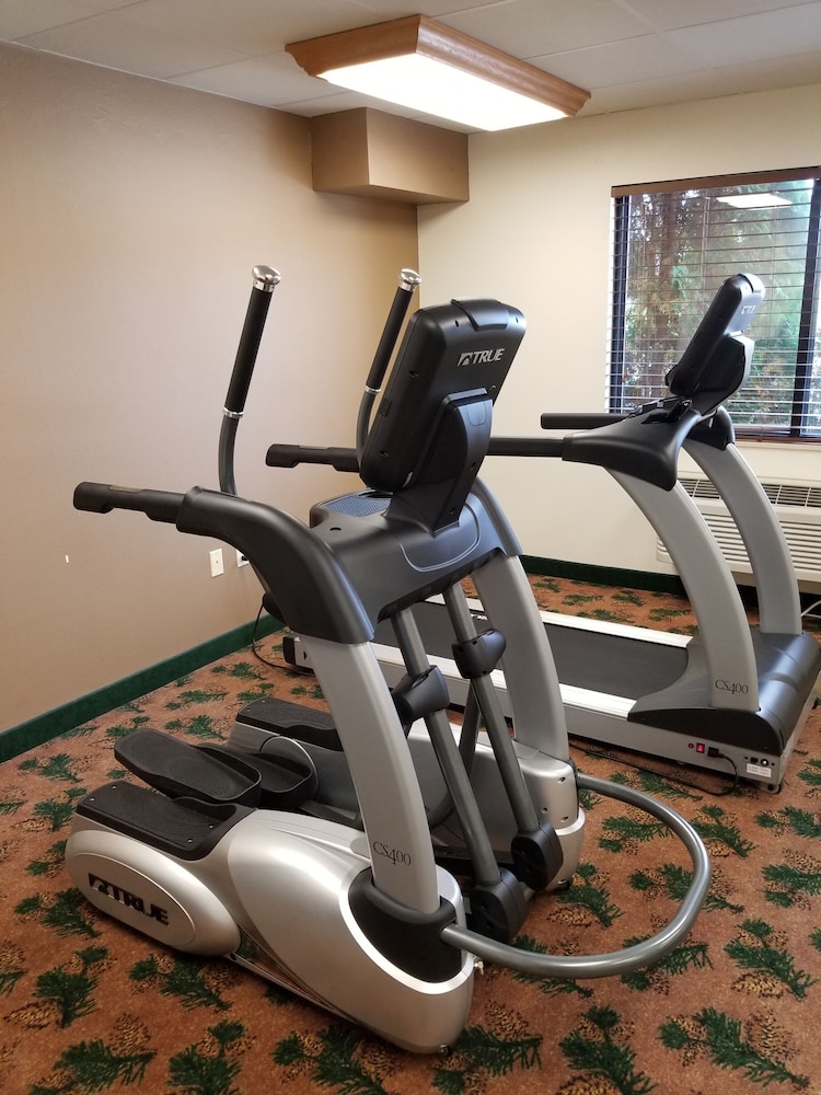 AmericInn by Wyndham Wisconsin Dells 19/30