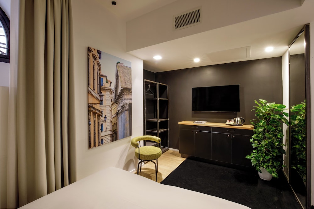 Coronari Palace 44/59