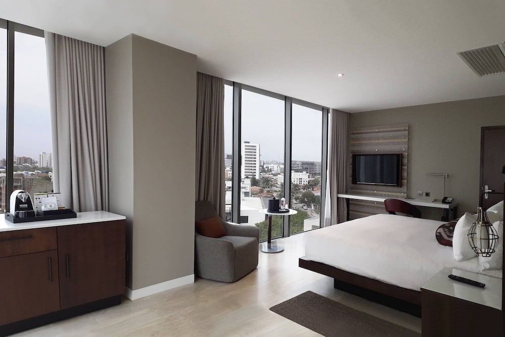 MARRIOTT SANTA CRUZ DE LA SIERRA HOTEL 26/79