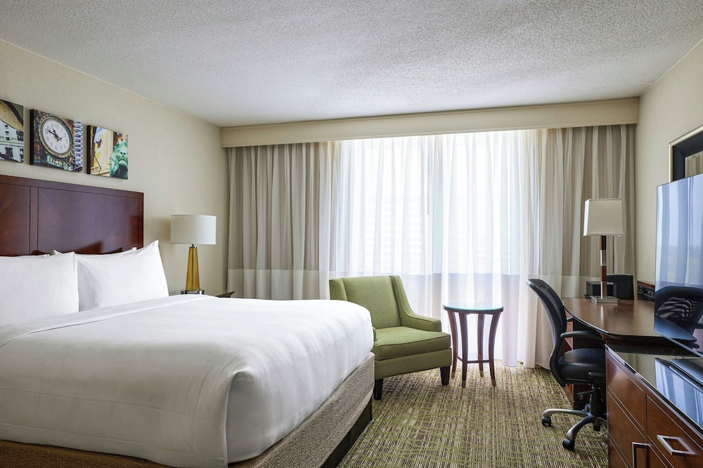 Room at Marriott O Hare Hotel, CHICAGO - IL