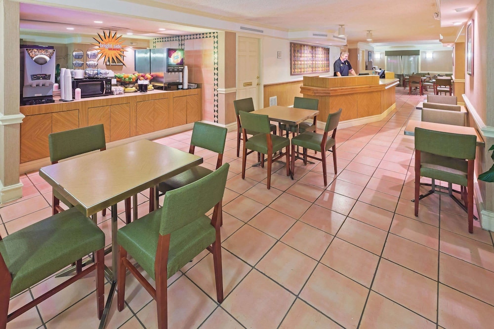 La Quinta Inn San Antonio Lackland 40/49