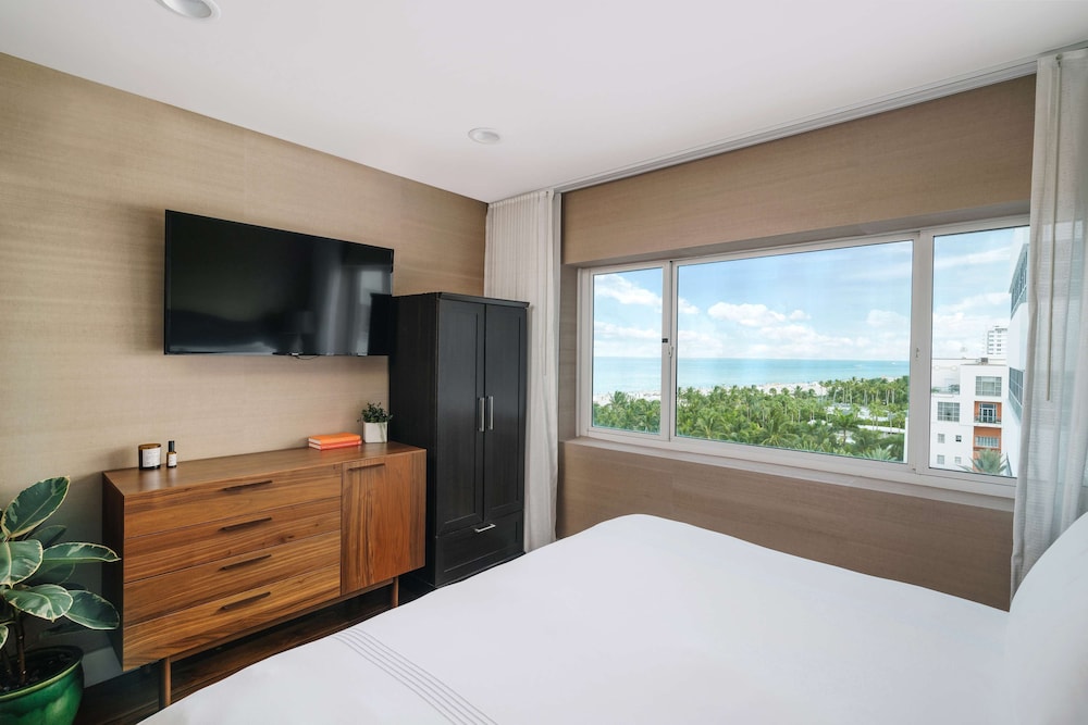 NAUTILUS SONESTA MIAMI BEACH 7/46