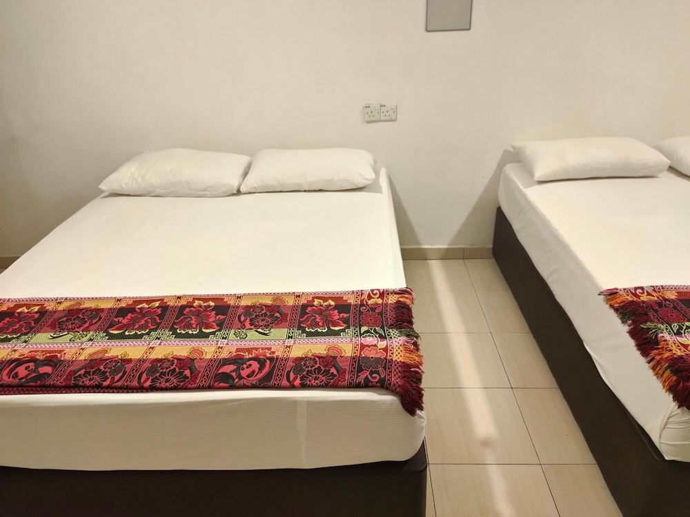 OYO 90273 Mz Hotel 8/20