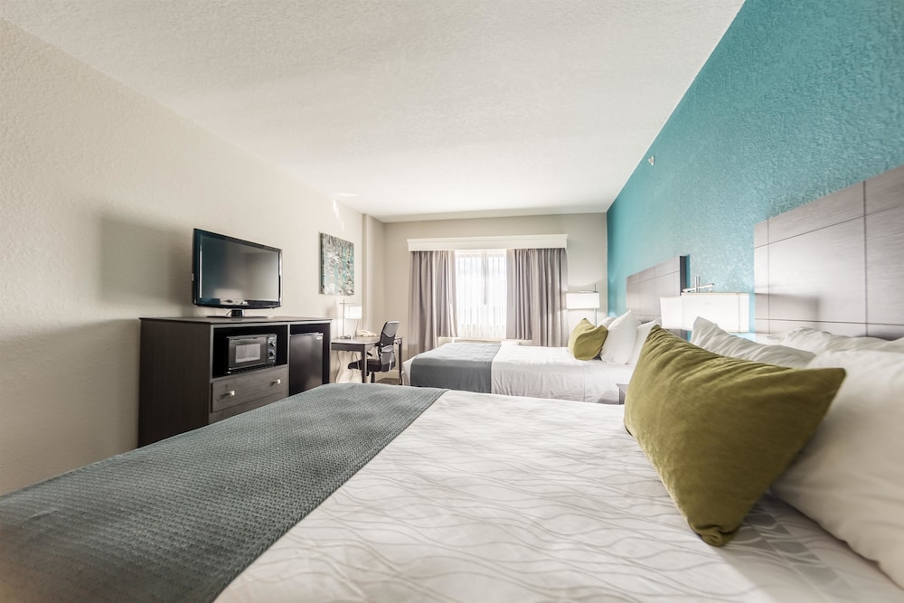 Best Western Plus Sebastian Hotel & Suites 10/30