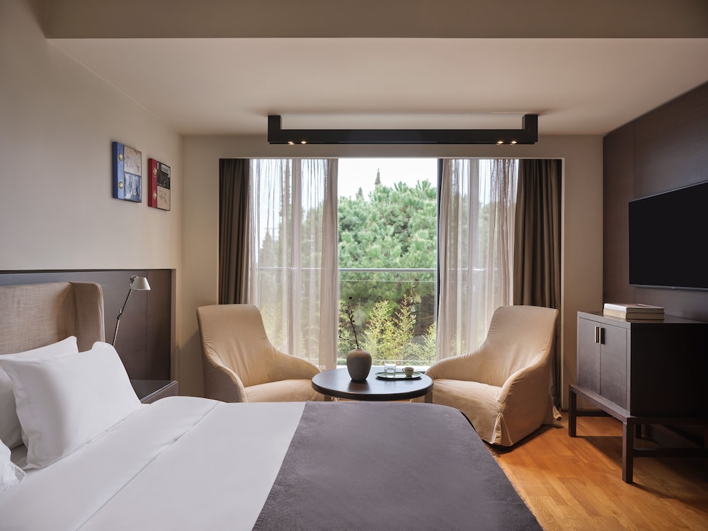JUNIOR SUITE, GARDEN VIEW