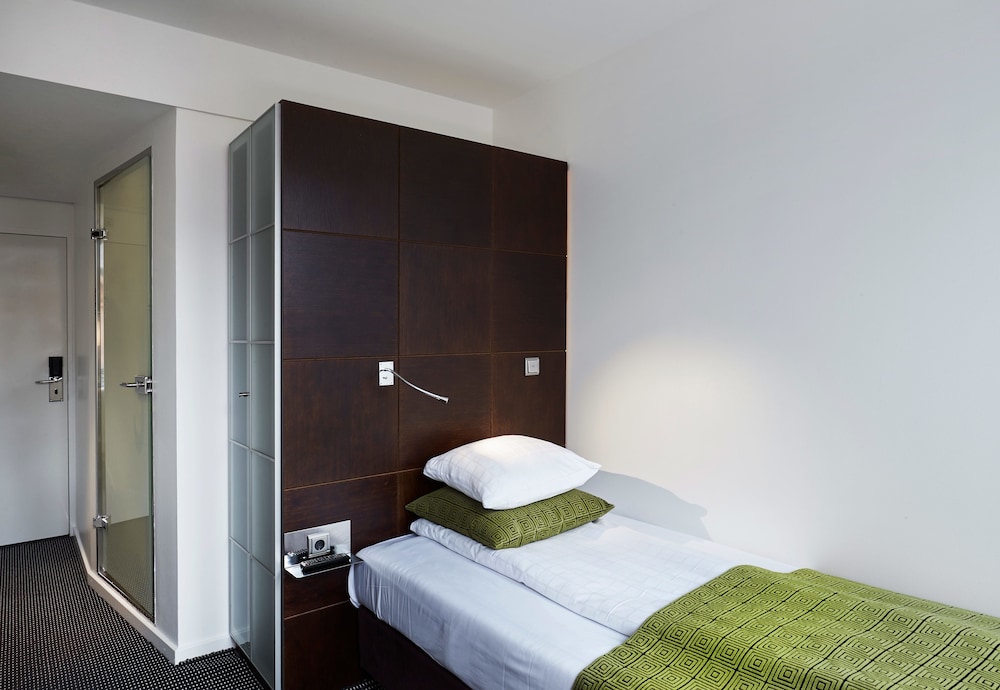 Square Hotel 22/43