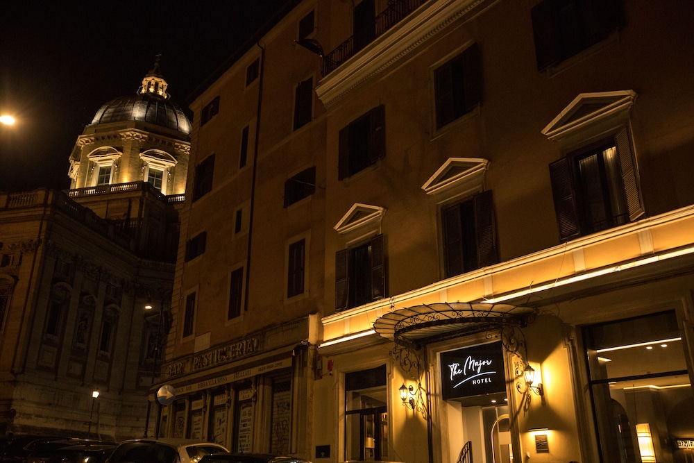 The Major Hotel 5/64
