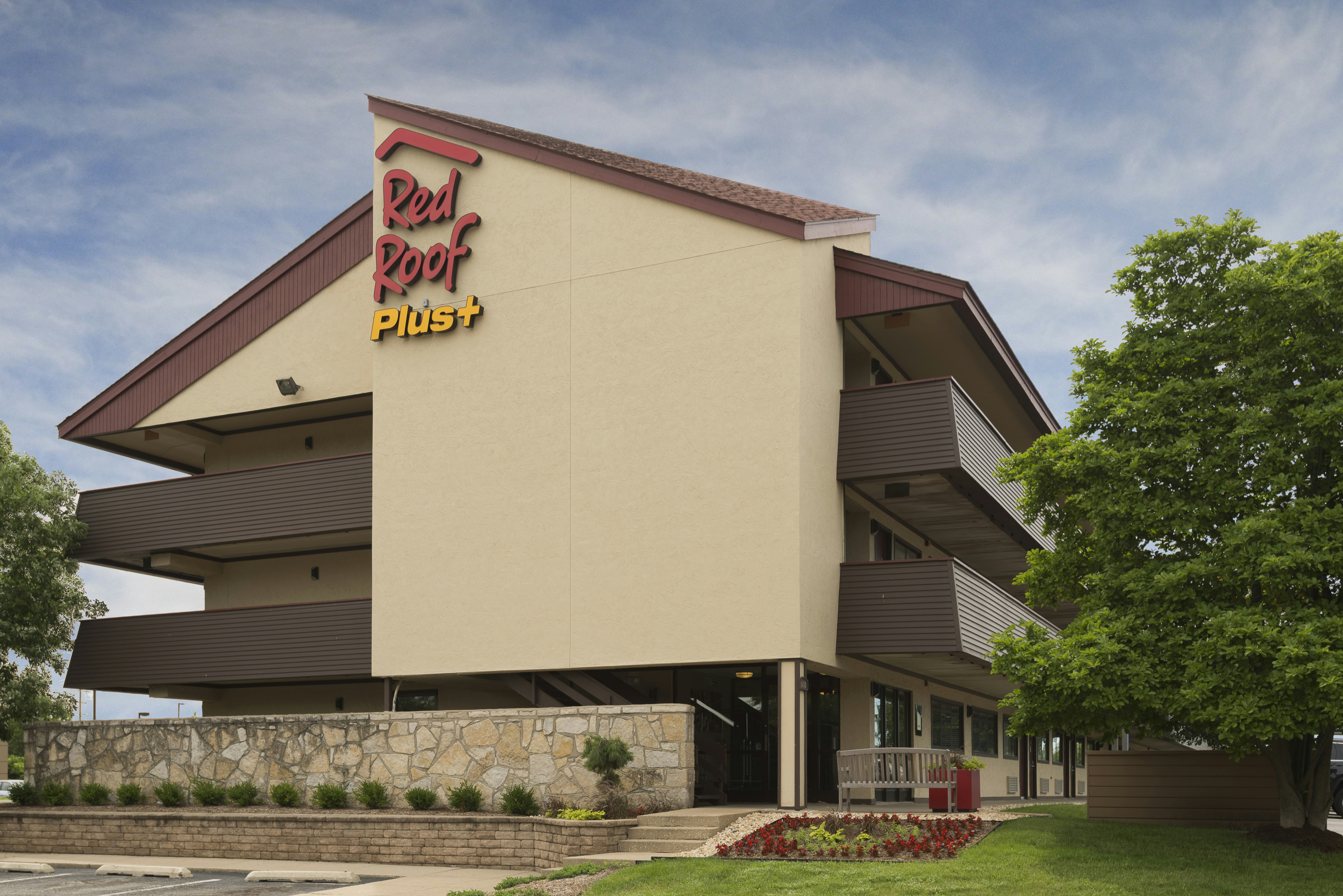 Red Roof Plus Chicago - Naperville in NAPERVILLE - IL